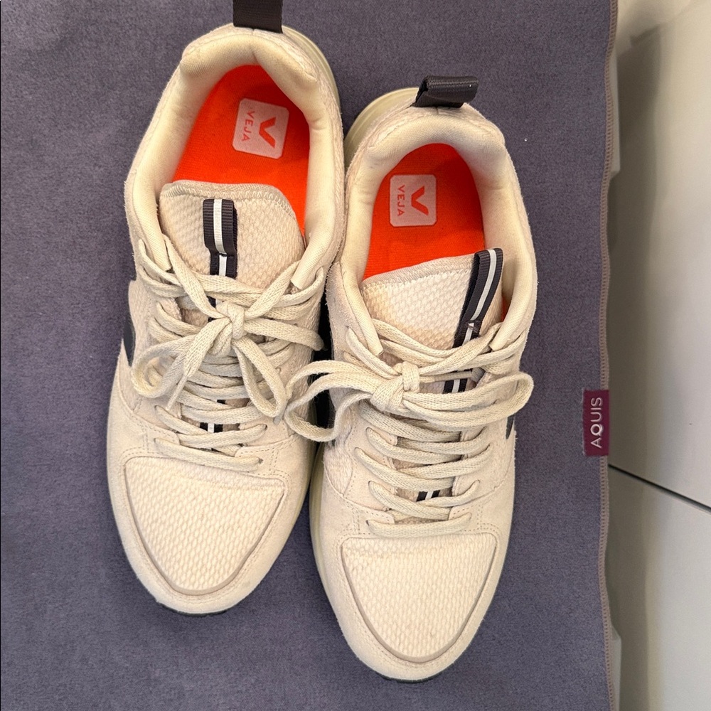 Veja Cream and Black Athletic Shoes - Picture 6 of 6